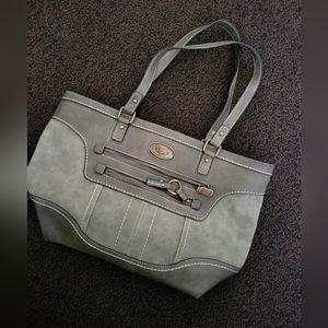 BOC Born Concepts olive green leather tote. Like new excellent condition